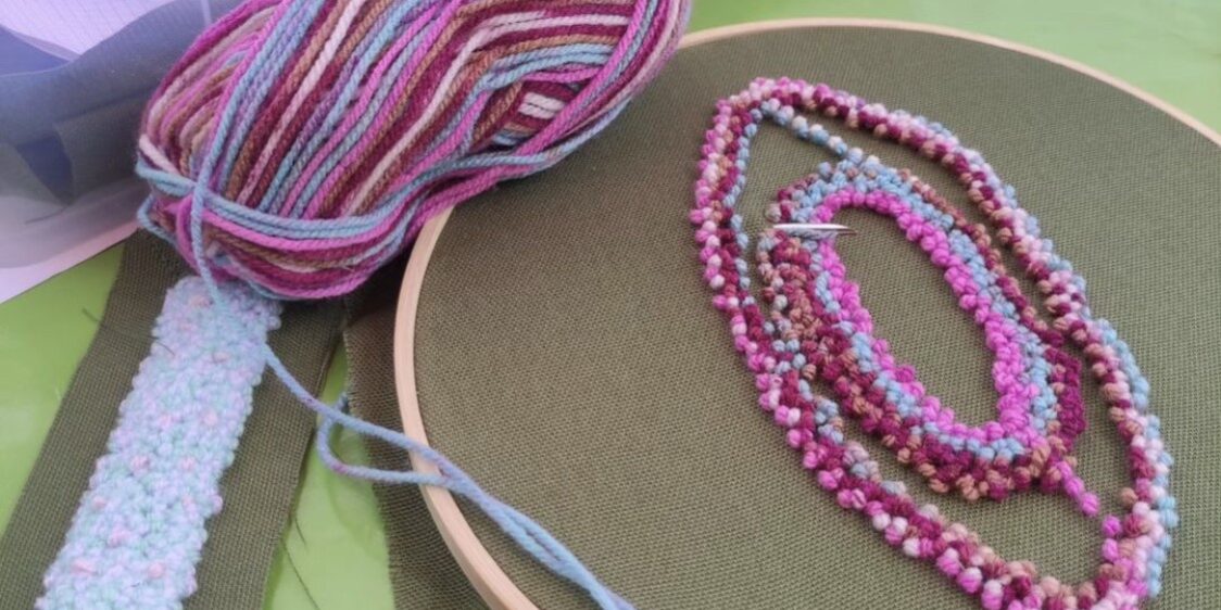 Studio Knoopt punch neelding