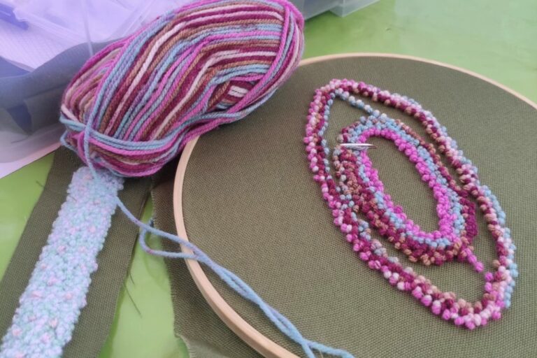 Studio Knoopt punch neelding